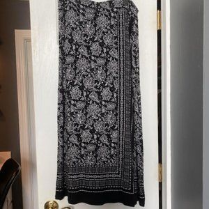 Black and White Print Floor Length Skirt, M